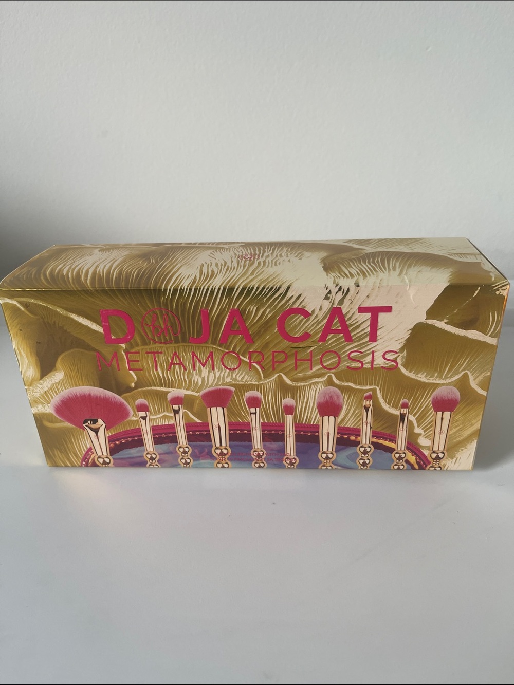 BH Cosmetics Doja Cat Metamorphosis Makeup Brush Set - Gold & Pink